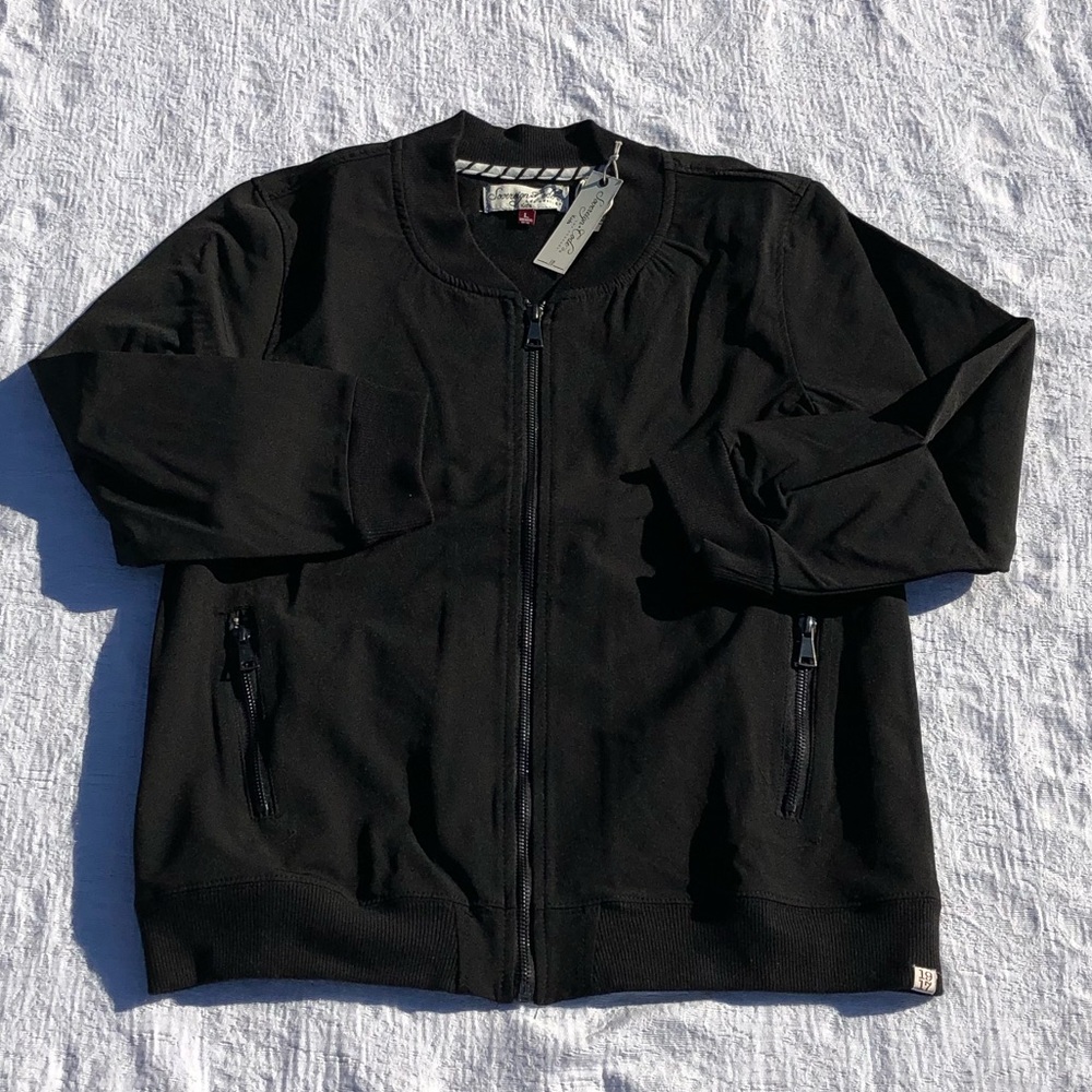 Sovereign Code**Black Jacket**Large (Age 14-16)
